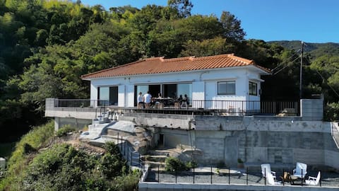 Exclusive Seaside Escape in Ocean House