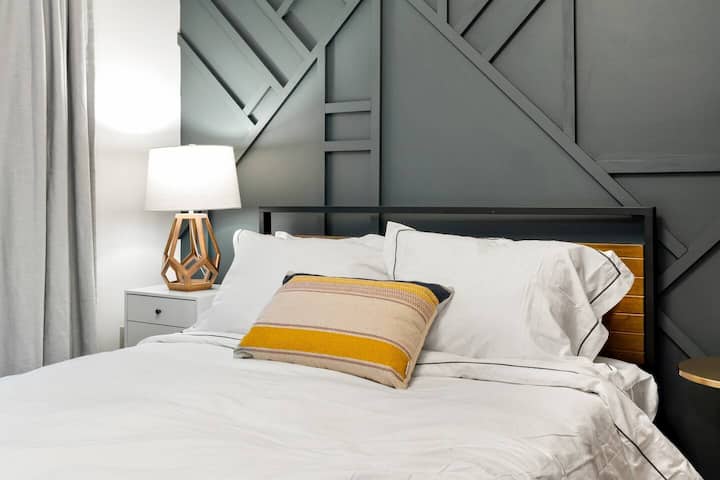 Queen bed