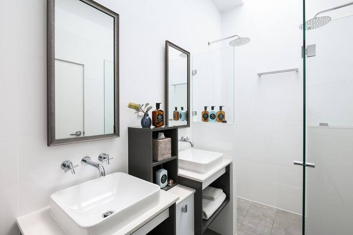 Pacific Dawn on the Beach Two gallery image 5