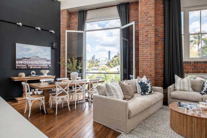 Timeless Opulence – Top Floor Woolstore Teneriffe gallery image 2