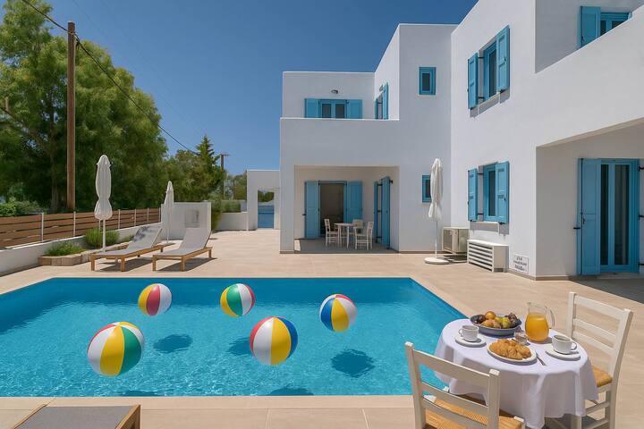 Paros Private Pool Retreat – Up to 16 guests gallery image 3