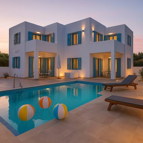 Paros Private Pool Retreat – Up to 16 guests gallery image 2