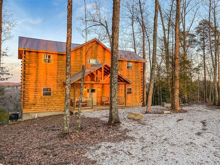 Morning Star Cabin + RRG Adventure Discounts Cabins for Rent in