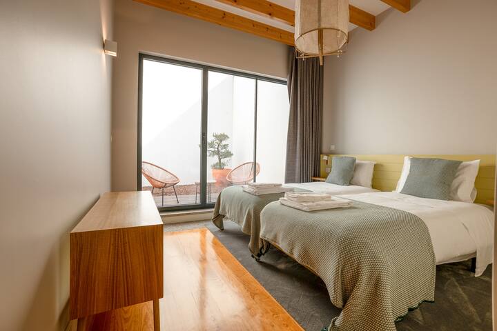 Formosa 2 bedroom Apartment – with Garden