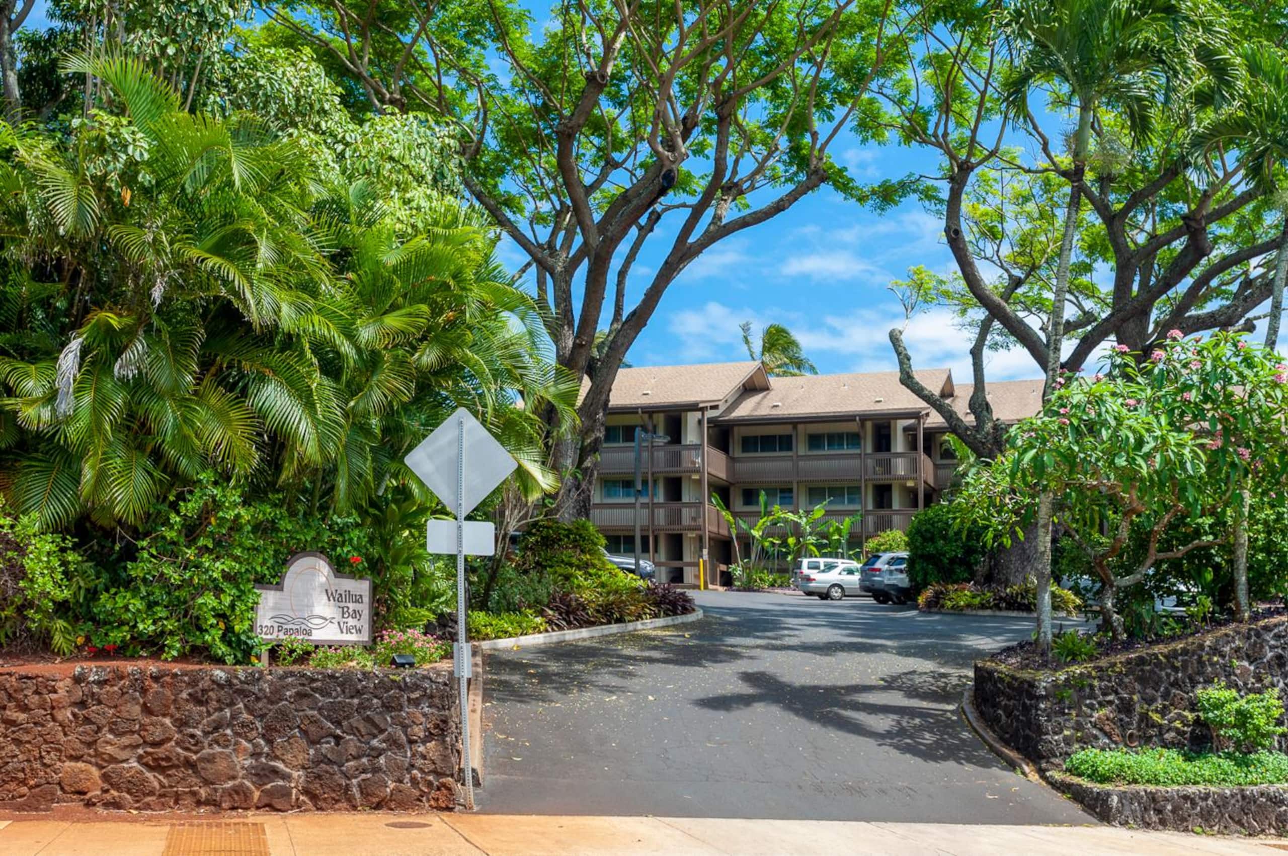 Beachside Kapaa top floor condo + A/C - Photo 23
