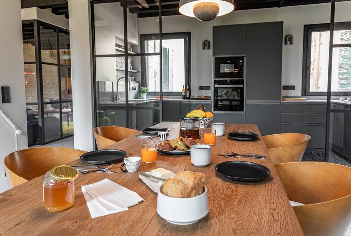 Ca’ Delle Carrozze Stylish 2 Bedroom loft-style gallery image 5