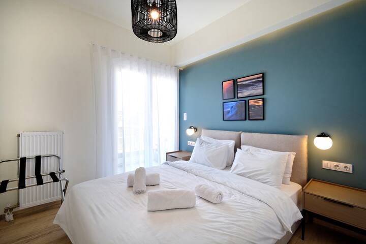 Modern & Spacious Apartment Ideal for Groups gallery image 2