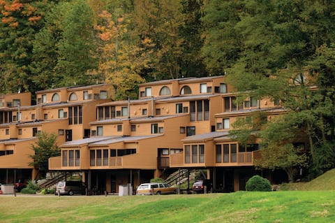 Wyndham Shawnee Village|1BR/1BA Full Balcony Suite