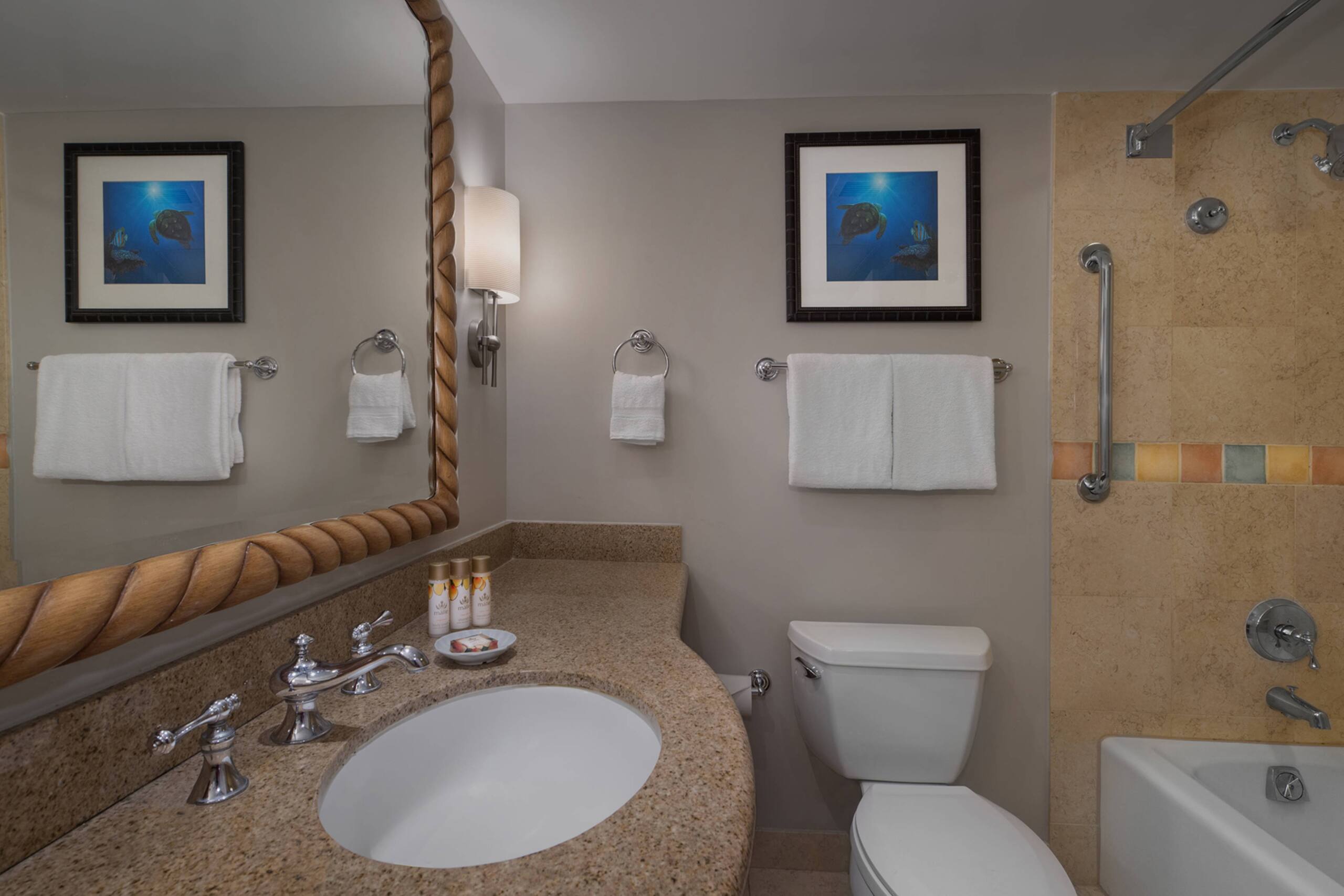 Condo in Lahaina · ★5.0 · 2 bedrooms · 4 beds · 2 private baths - Image 11