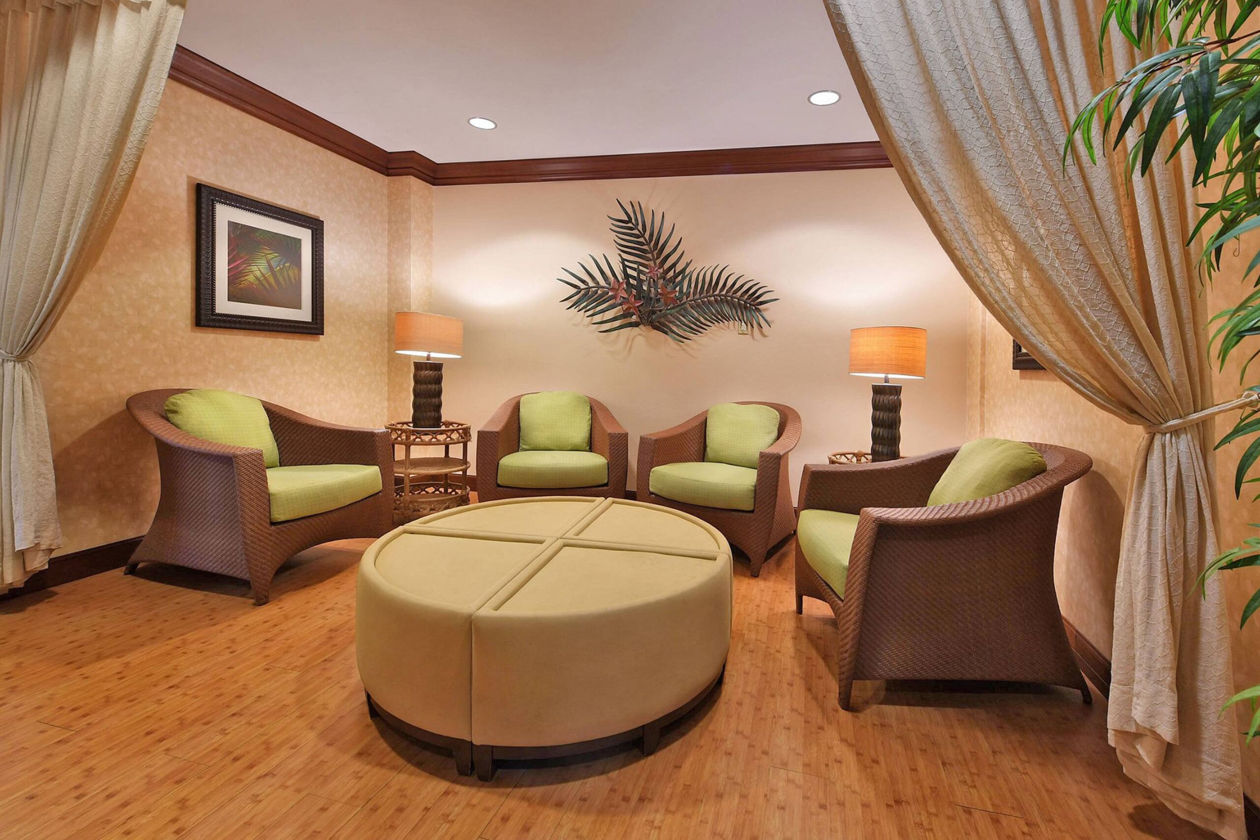 Condo in Lahaina · ★5.0 · 2 bedrooms · 4 beds · 2 private baths - Image 31
