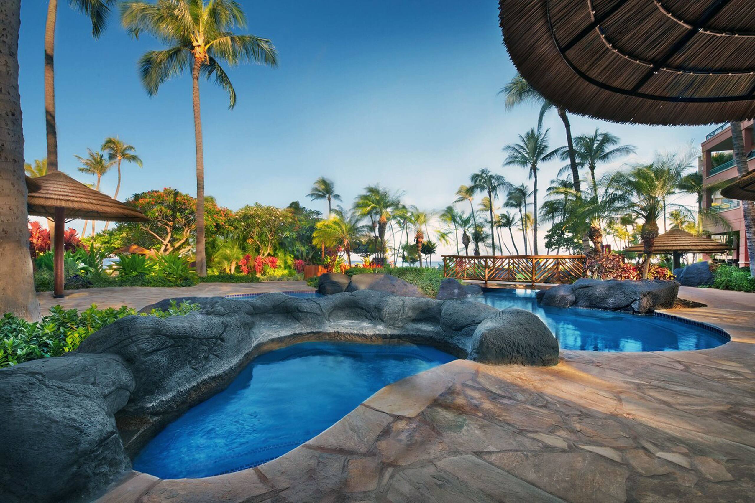 Condo in Lahaina · ★5.0 · 2 bedrooms · 4 beds · 2 private baths - Image 16