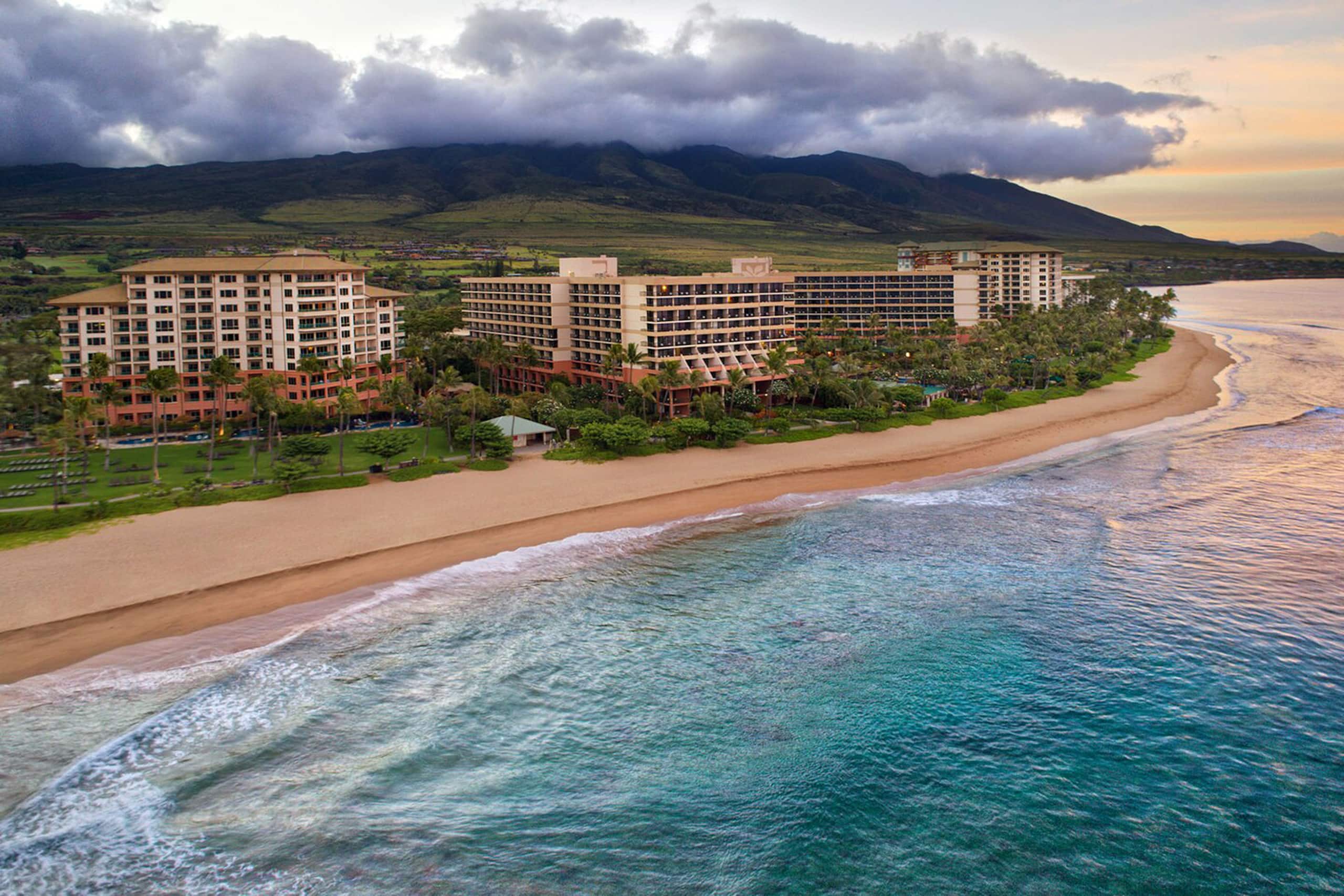 Condo in Lahaina · ★5.0 · 2 bedrooms · 4 beds · 2 private baths - Image 22