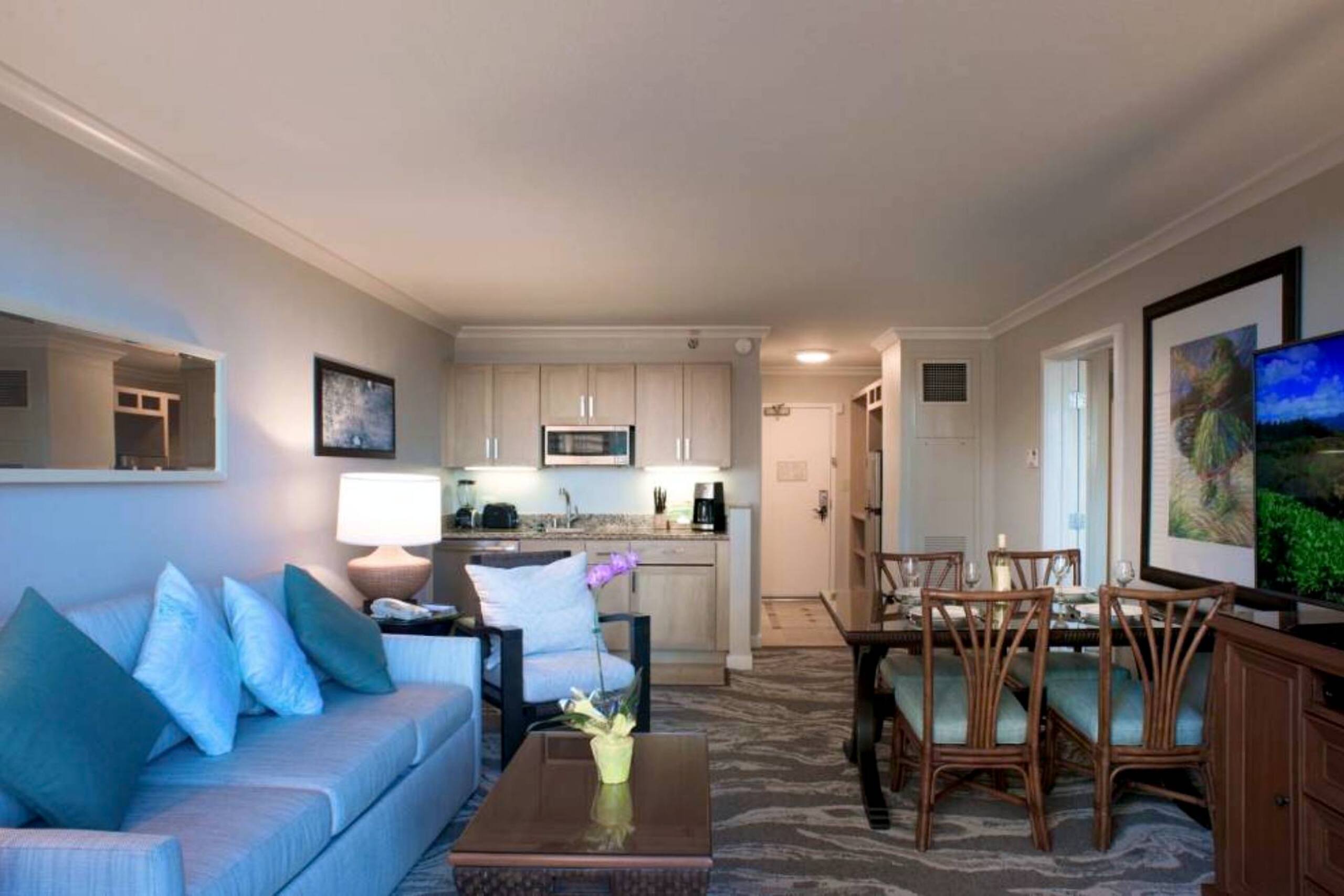 Condo in Lahaina · ★5.0 · 2 bedrooms · 4 beds · 2 private baths - Image 6