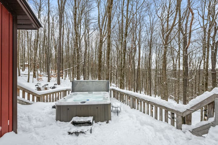 Private Cozy Hideaway w/Hot Tub - Hike from Cabin! - Houses for