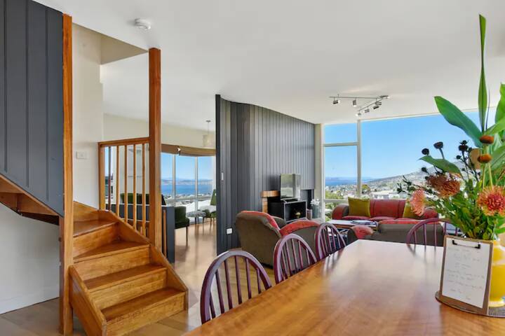 Poet s House 6br fabulous character WOW views gallery image 5