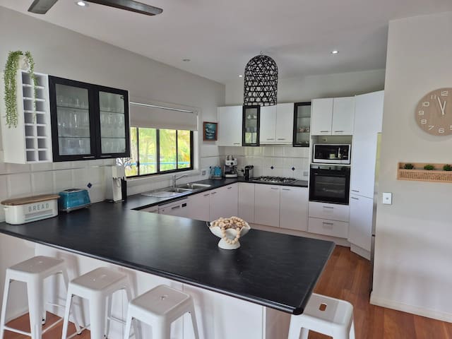 Sea Breeze gallery image 5