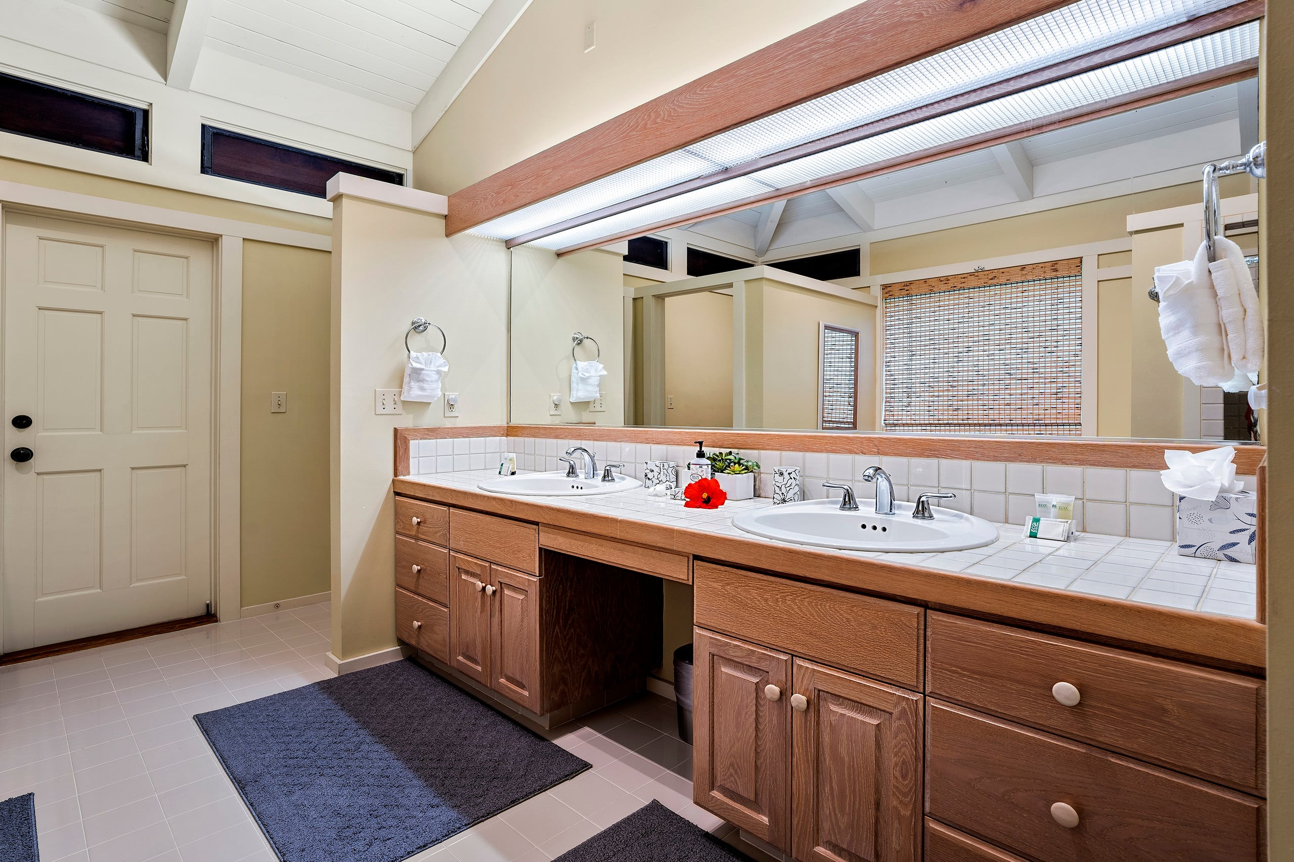 Home in Kailua-Kona · ★4.83 · 3 bedrooms · 3 beds · 2 baths - Image 9