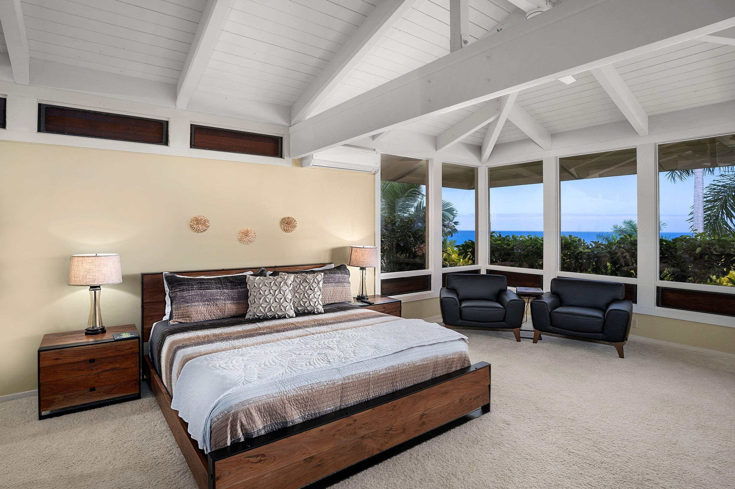 Home in Kailua-Kona · ★4.83 · 3 bedrooms · 3 beds · 2 baths - Image 2