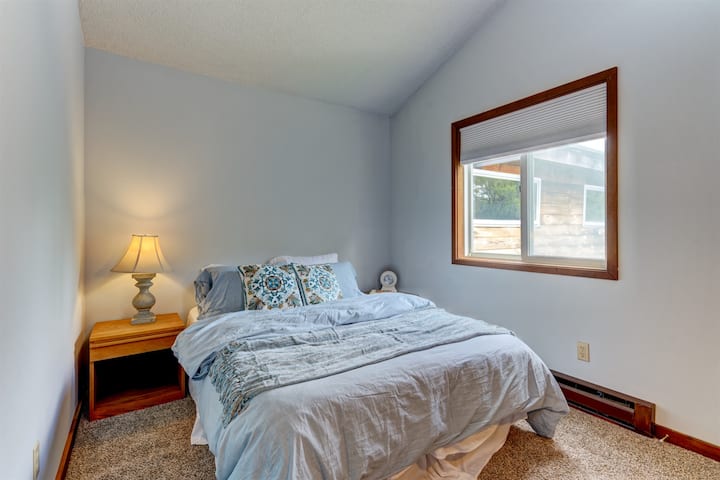 Bedroom - Boarder Line (Second Floor)