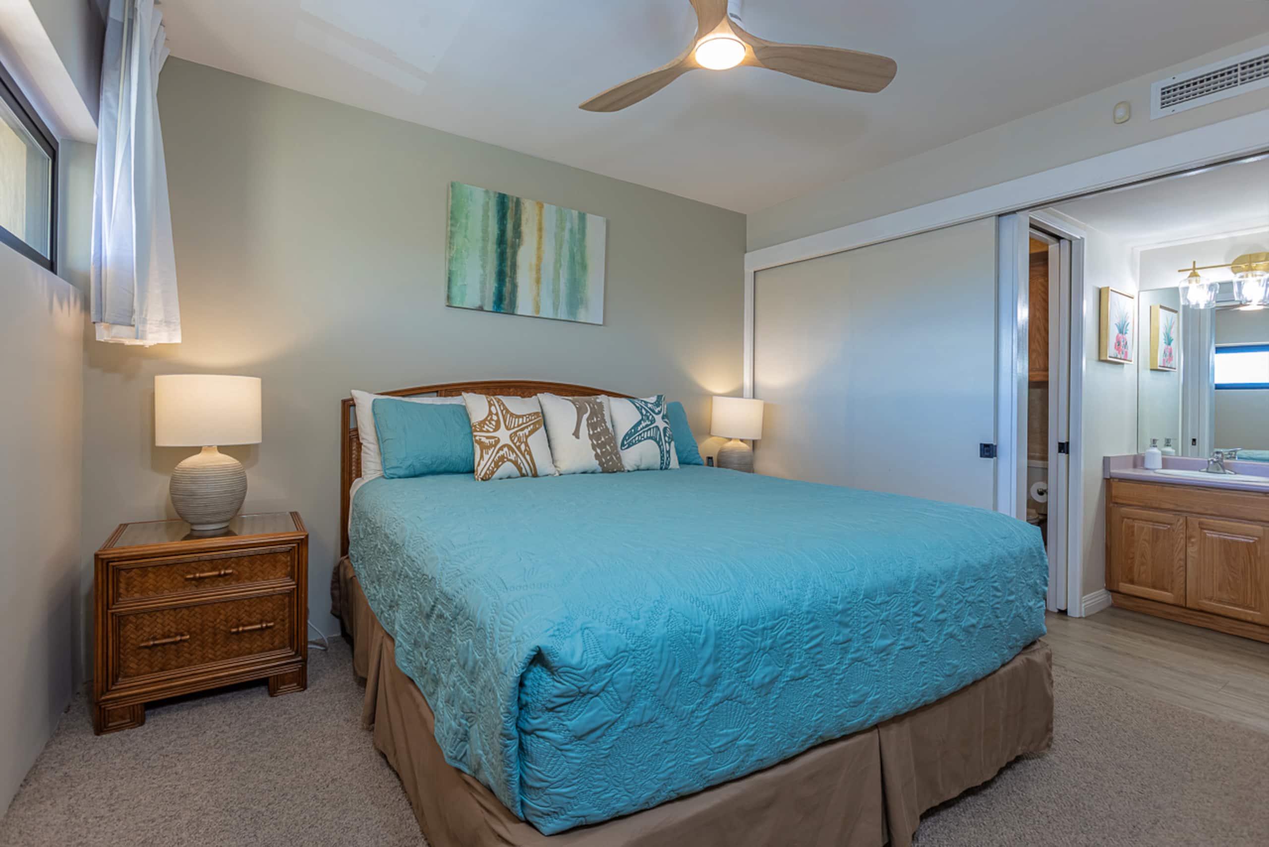 Condo in Kihei · ★4.92 · 1 bedroom · 2 beds · 1 shared bath - Image 4