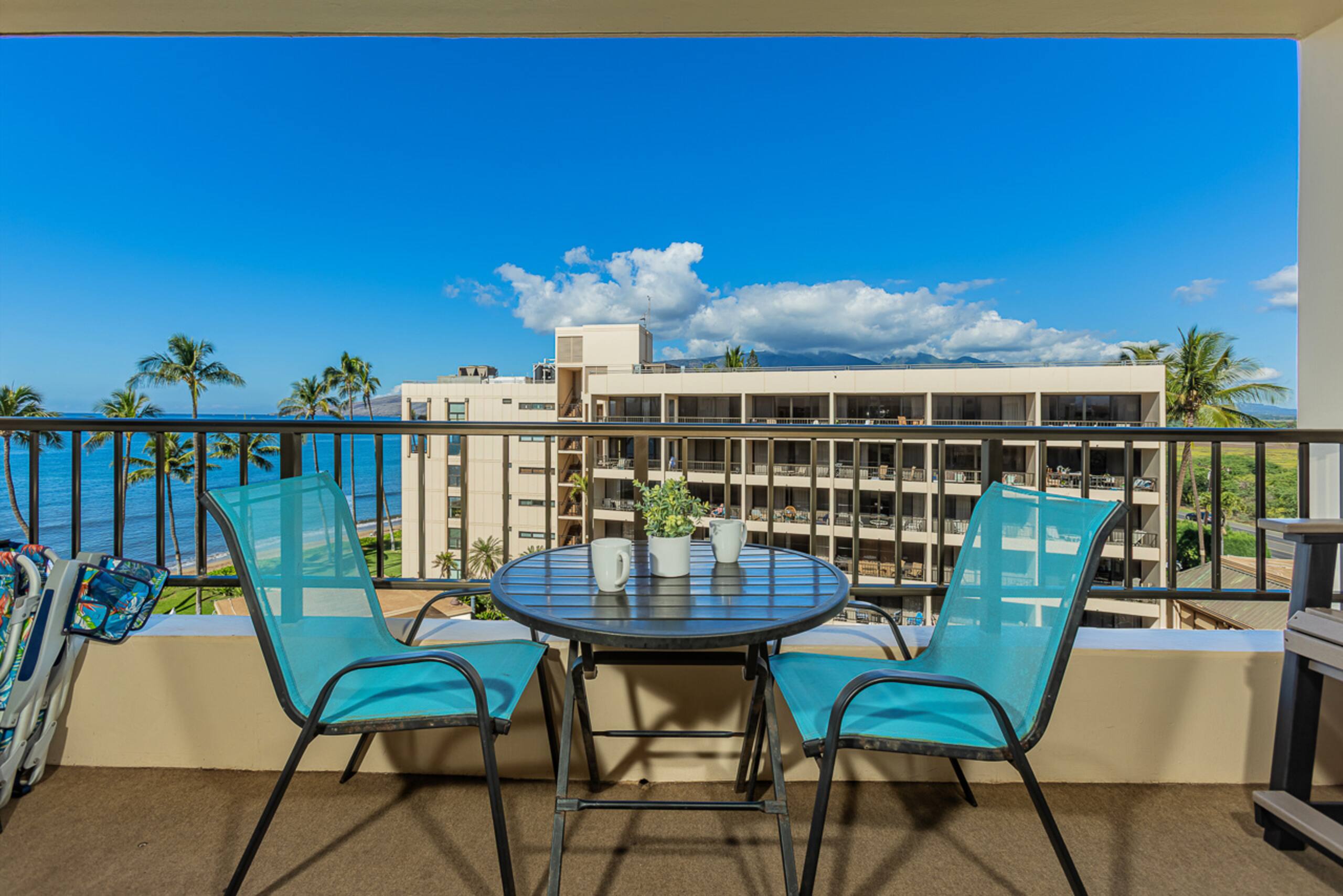 Condo in Kihei · ★4.92 · 1 bedroom · 2 beds · 1 shared bath - Image 8