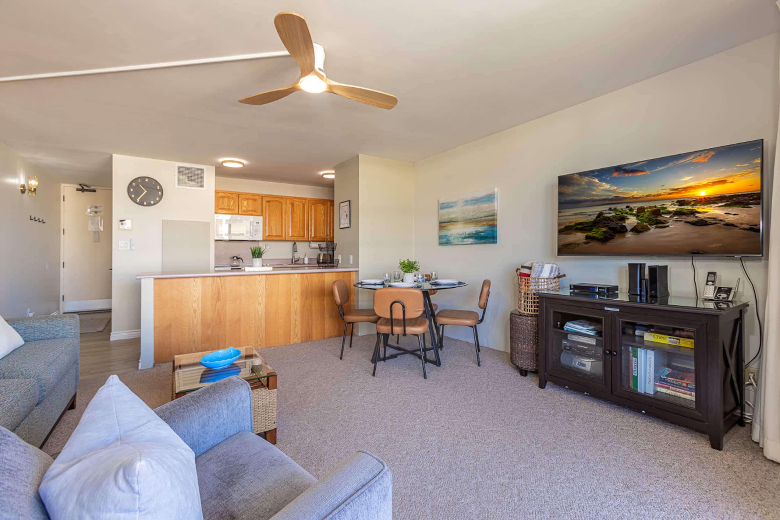 Condo in Kihei · ★4.92 · 1 bedroom · 2 beds · 1 shared bath - Image 10