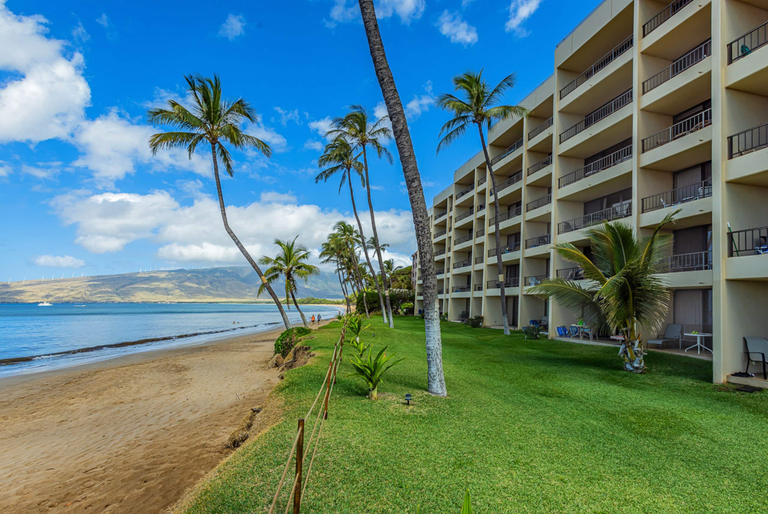 Condo in Kihei · ★4.92 · 1 bedroom · 2 beds · 1 shared bath - Image 33