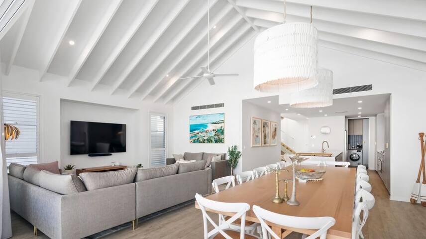 Gone Coastal gallery image 5