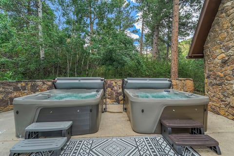 Upper Stone Lodge | Hot Tub| Game Room| Upper Unit