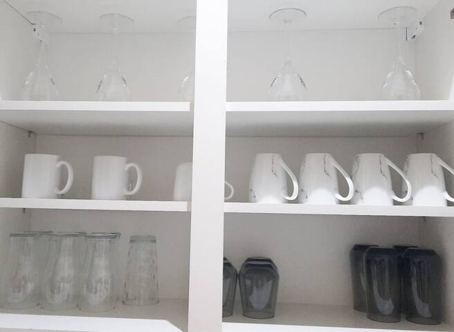 Charming 4-Bed House in Manchester gallery image 2