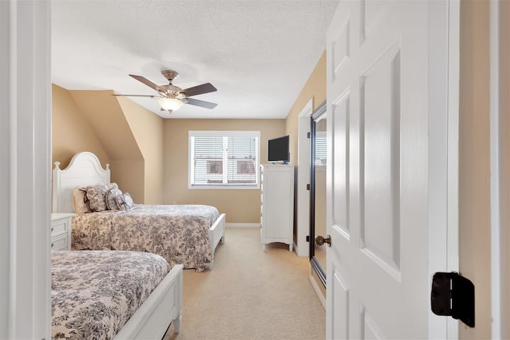 ・ツイン2台のゲスト用寝室