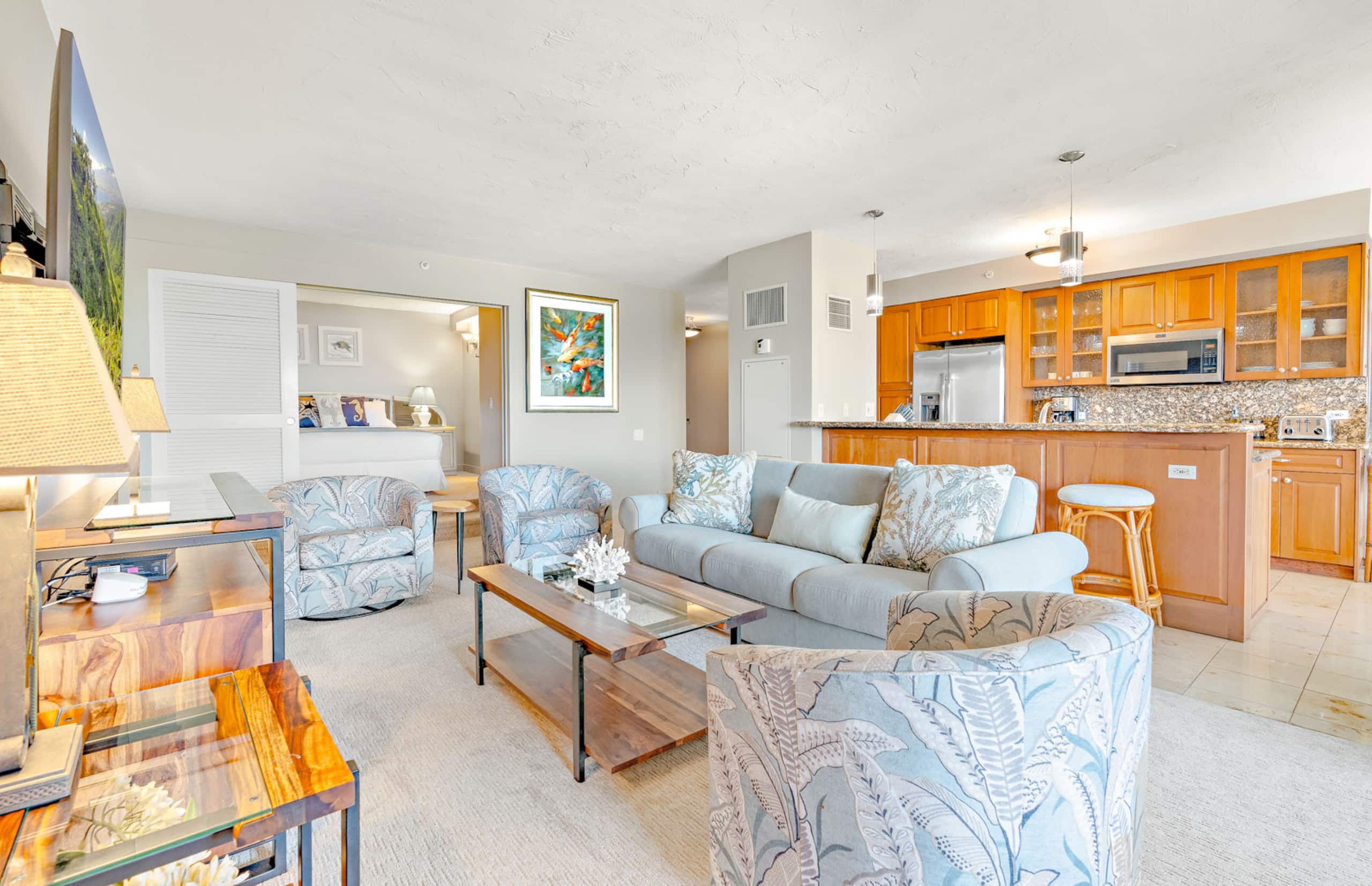 Condo in Lahaina · ★4.8 · 2 bedrooms · 3 beds · 2 baths - Image 15