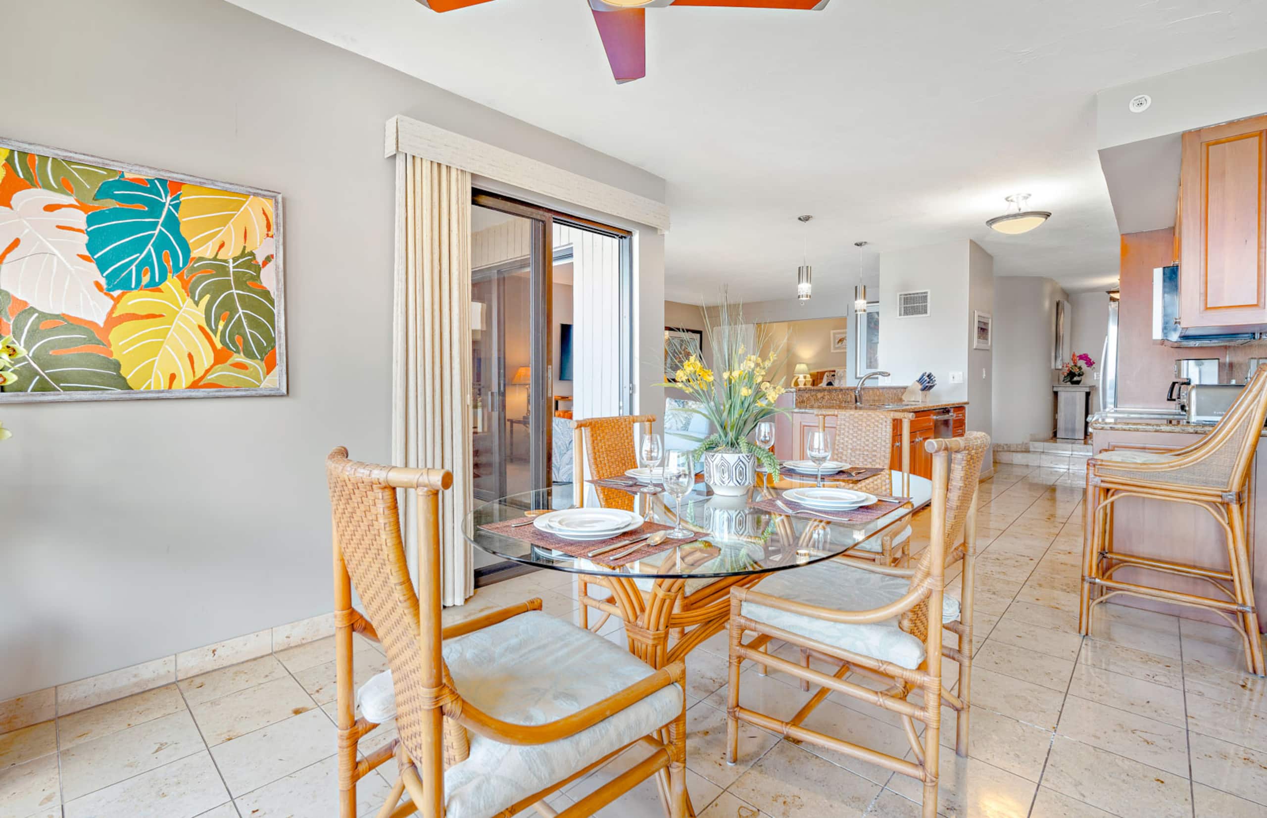 Condo in Lahaina · ★4.8 · 2 bedrooms · 3 beds · 2 baths - Image 10