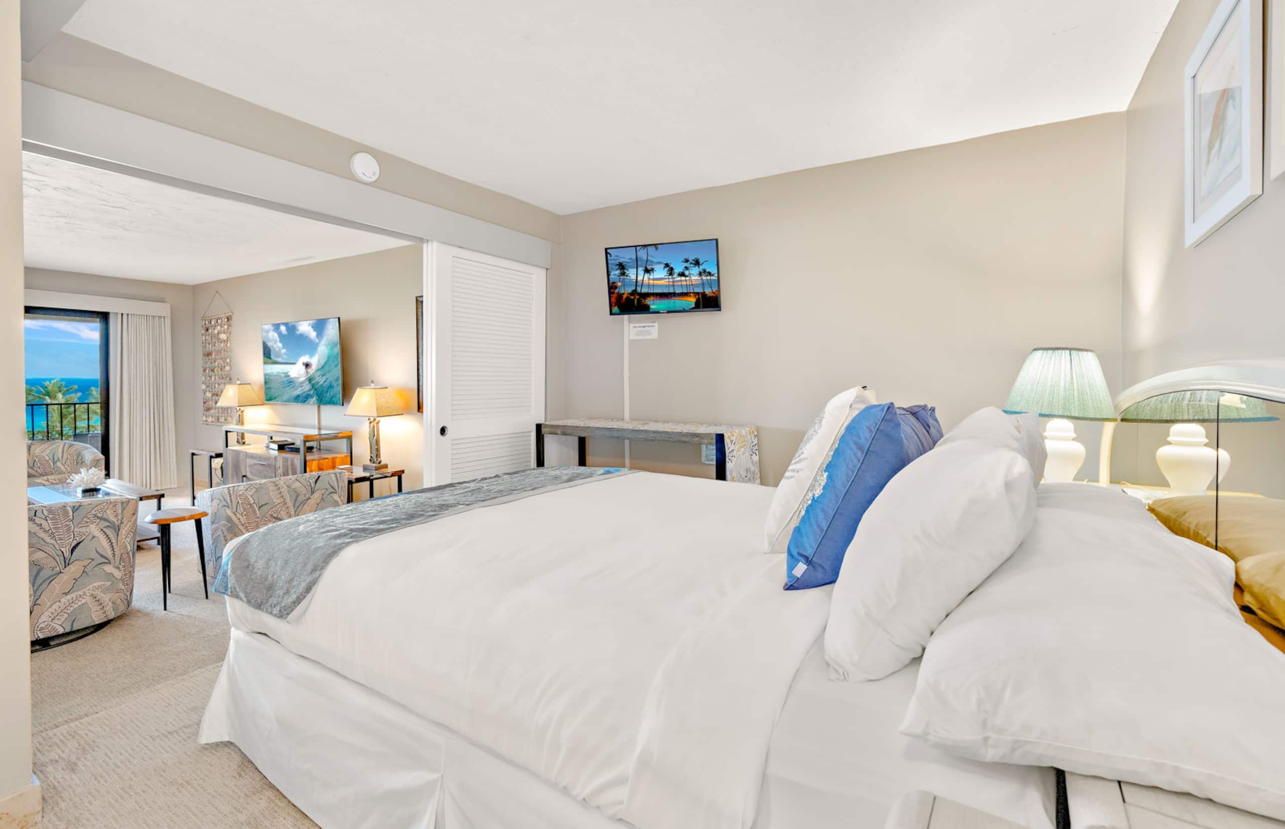 Condo in Lahaina · ★4.8 · 2 bedrooms · 3 beds · 2 baths - Image 18