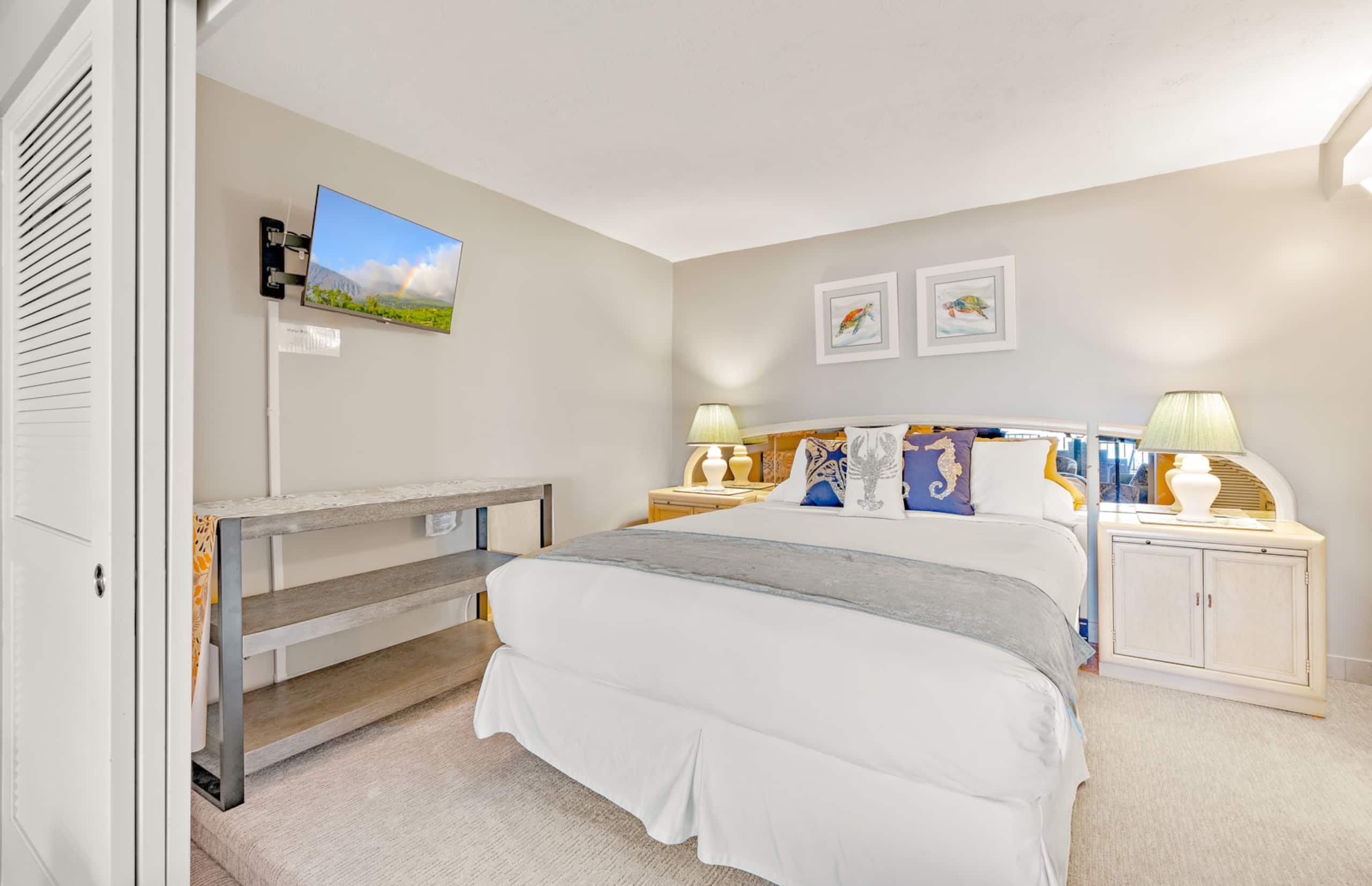 Condo in Lahaina · ★4.8 · 2 bedrooms · 3 beds · 2 baths - Image 19