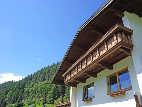 Elisabeth by Interhome