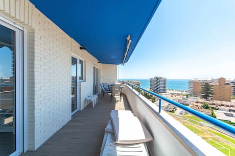 Successful Airbnb property: Lisasol. Apartment with sea views. in Fuengirola