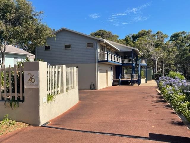 Ashani – 4Brm 3Bath