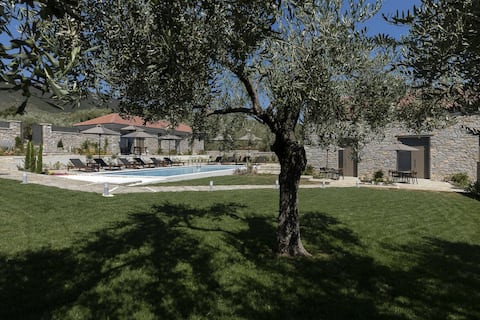 Lichnos Luxury Maisonette 2
