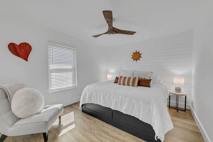 Zachovajte pokoj a cestujte ďalej.