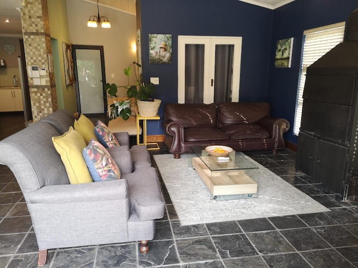 Modern 3 Br Retreat*swim Pool*15 Min From Town - Western Cape