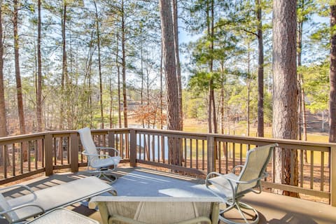 Lakefront McCormick Gem: Deck & Golf Course Views