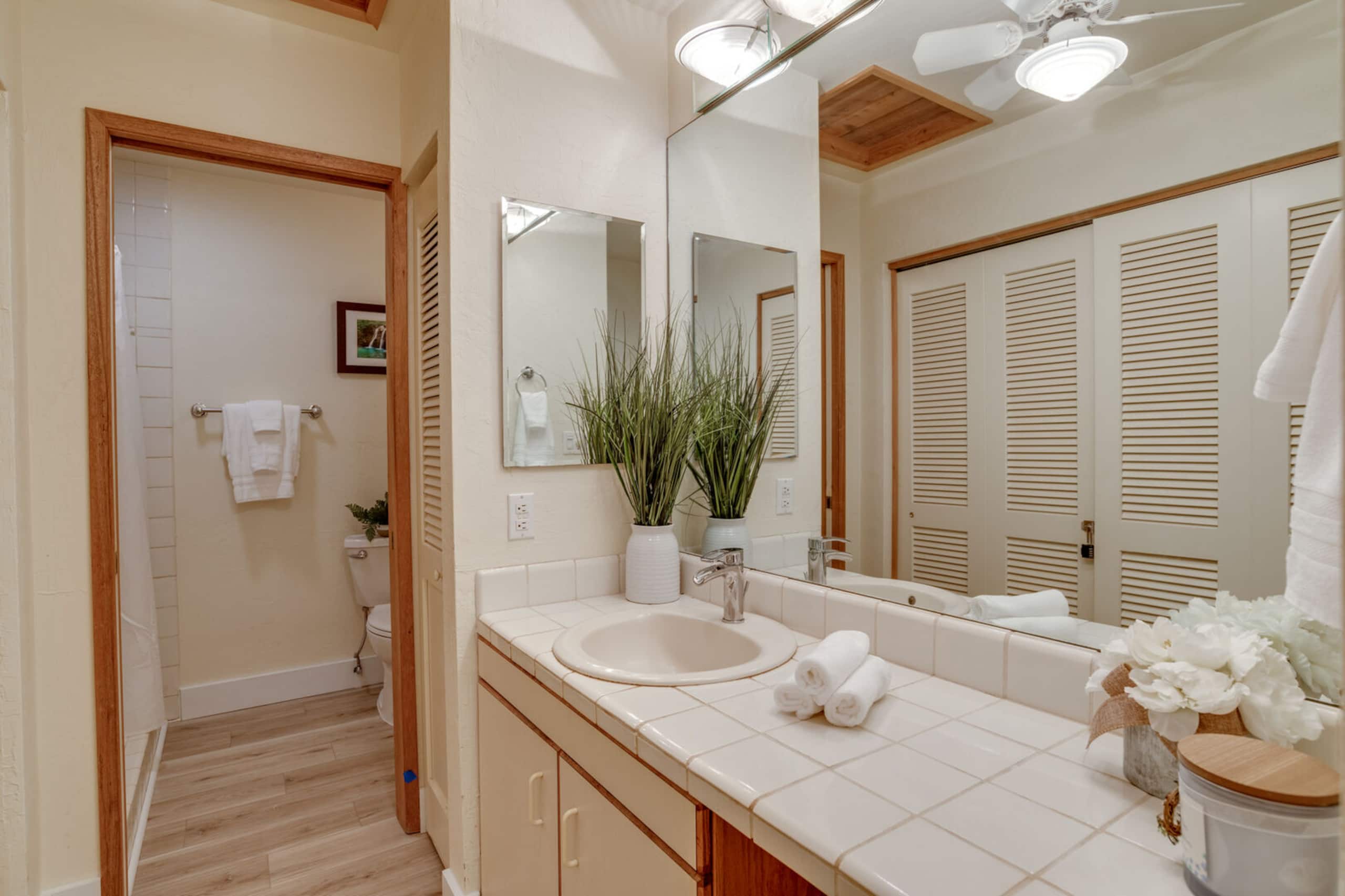 Condo in Lahaina · ★4.82 · 2 bedrooms · 2 beds · 2 baths - Image 21
