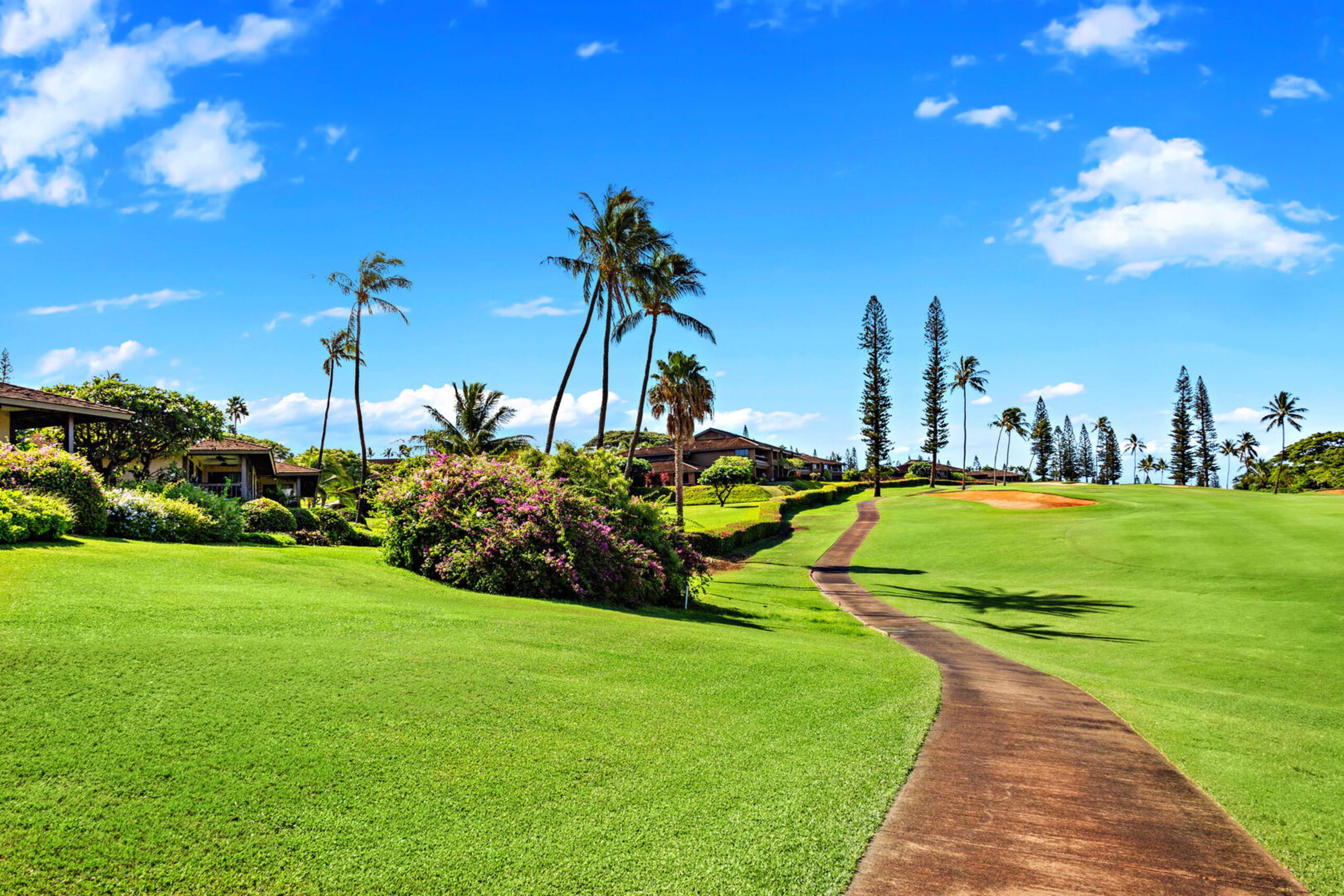 Condo in Lahaina · ★4.82 · 2 bedrooms · 2 beds · 2 baths - Image 30