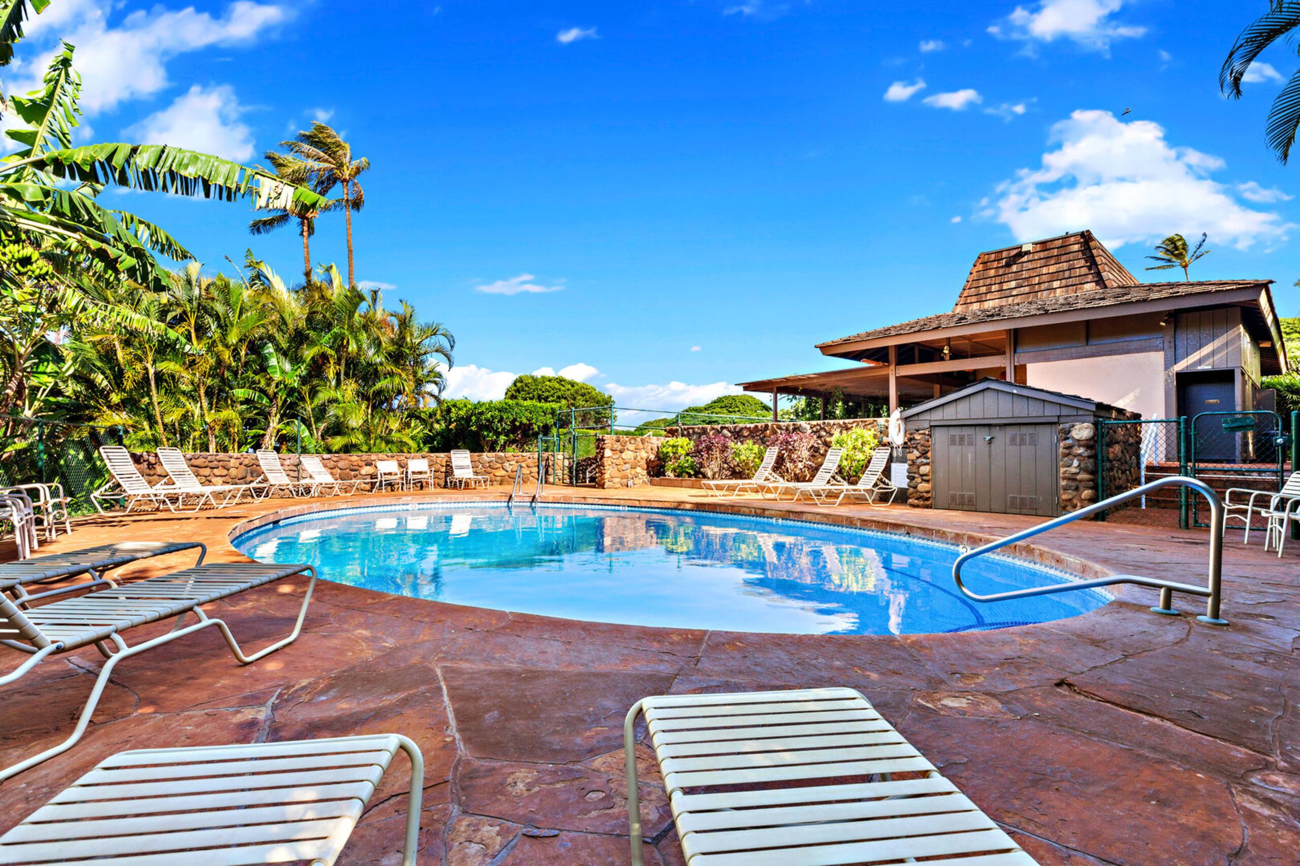 Condo in Lahaina · ★4.82 · 2 bedrooms · 2 beds · 2 baths - Image 25