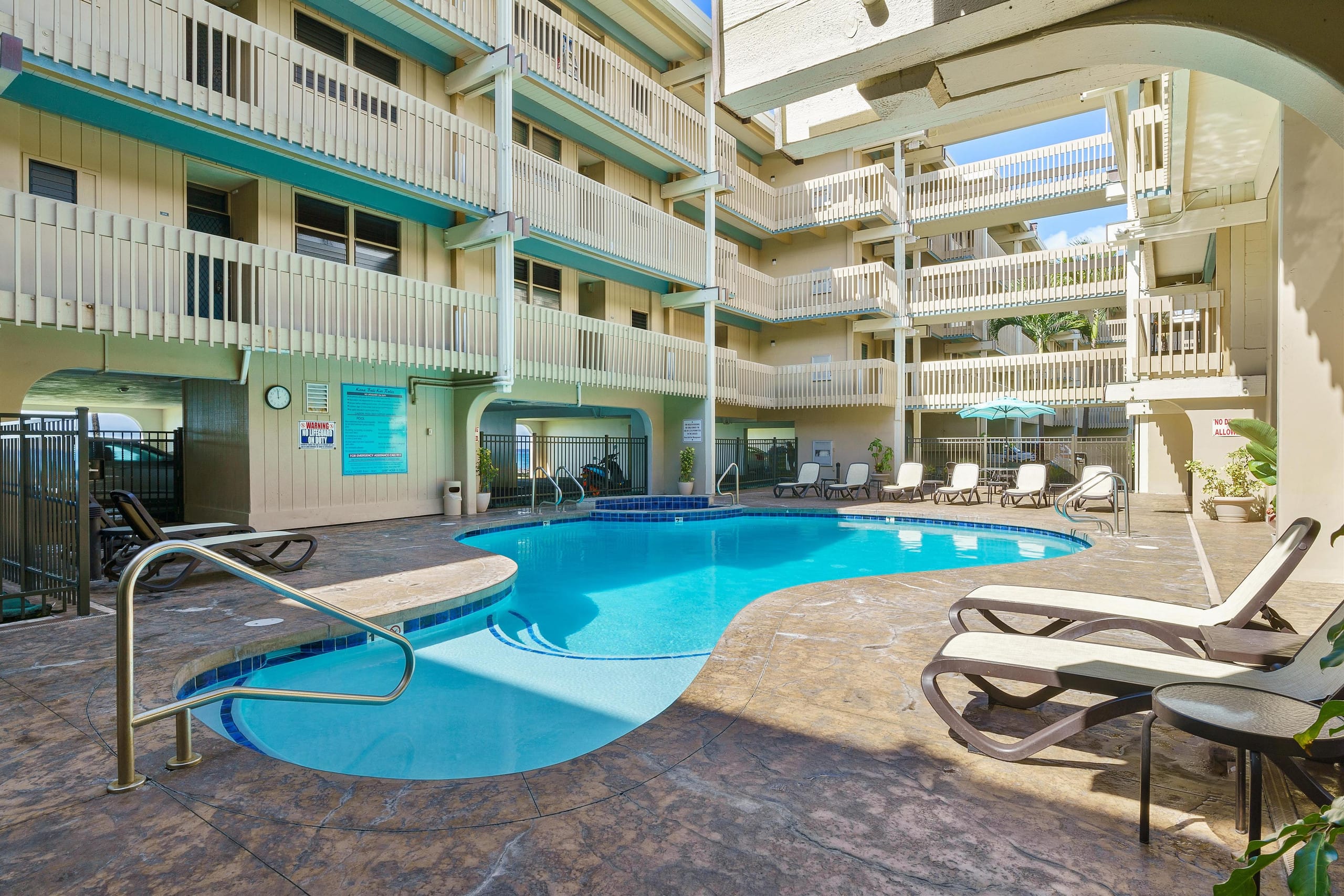 Condo in Kailua-Kona · ★4.67 · 3 bedrooms · 5 beds · 2 baths - Image 37