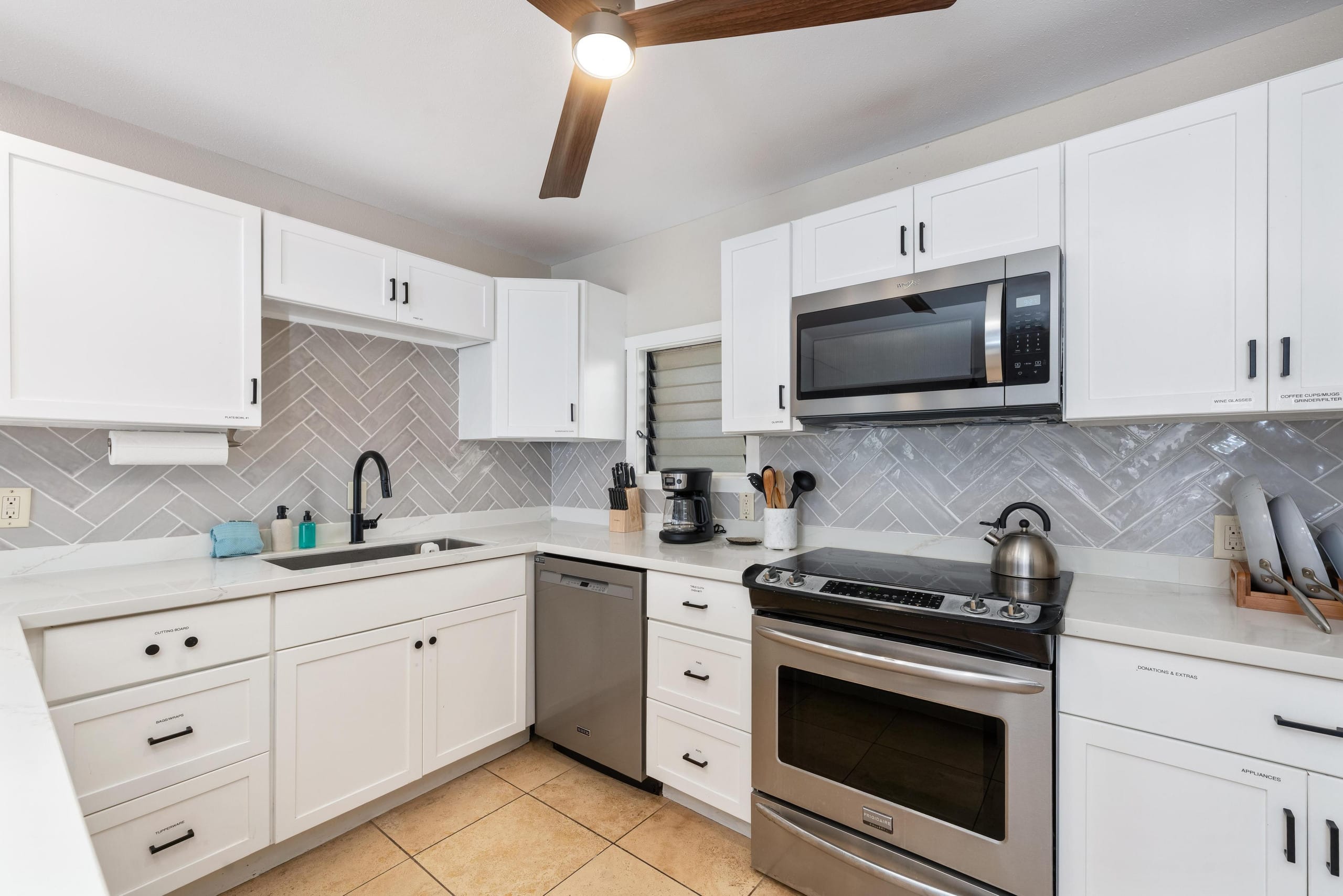 Condo in Kailua-Kona · ★4.67 · 3 bedrooms · 5 beds · 2 baths - Image 14
