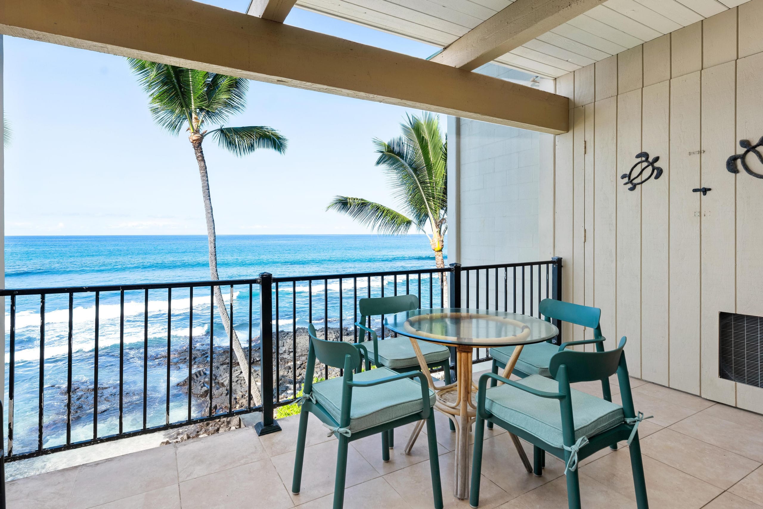Condo in Kailua-Kona · ★4.67 · 3 bedrooms · 5 beds · 2 baths - Image 11