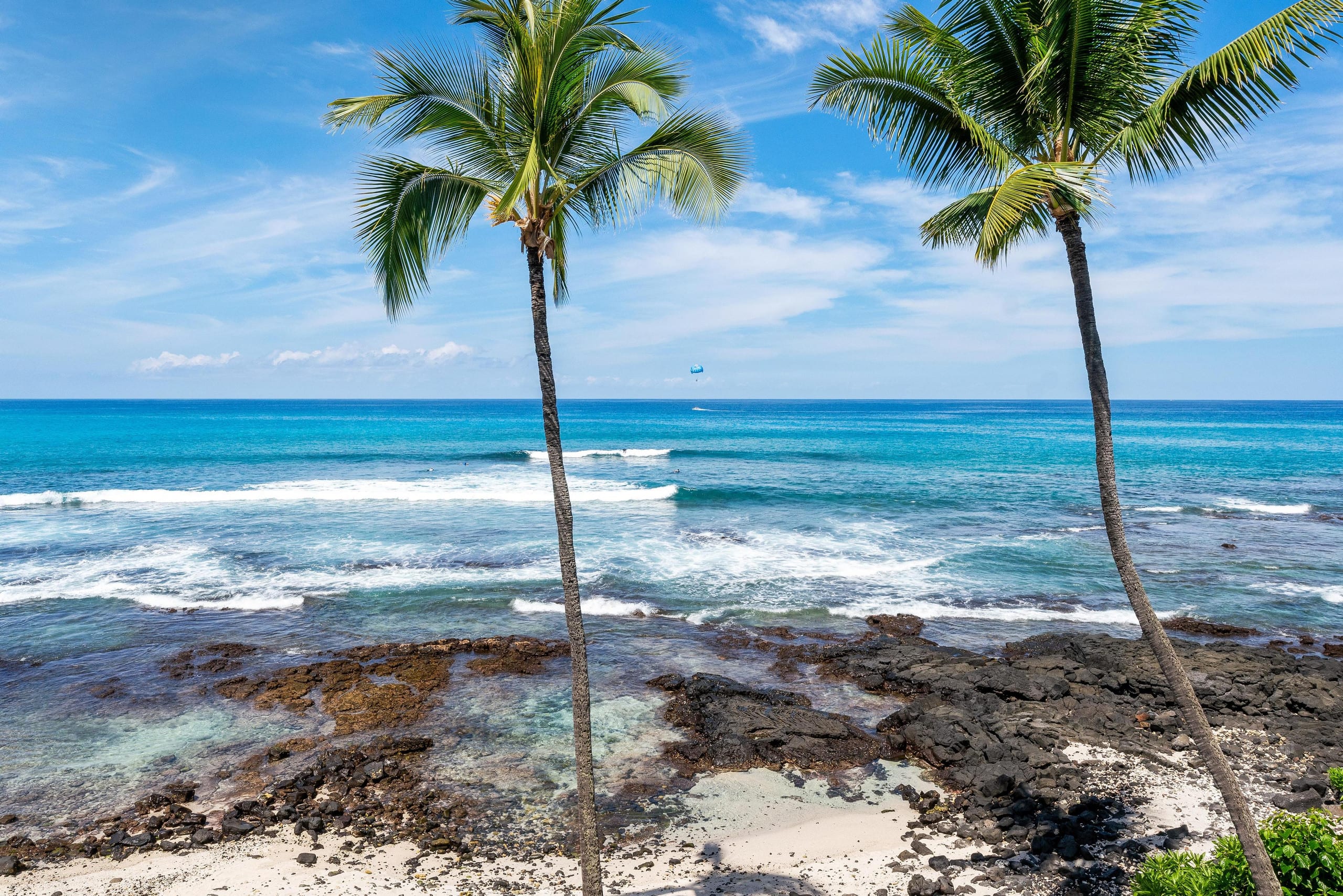Condo in Kailua-Kona · ★4.67 · 3 bedrooms · 5 beds · 2 baths - Image 2