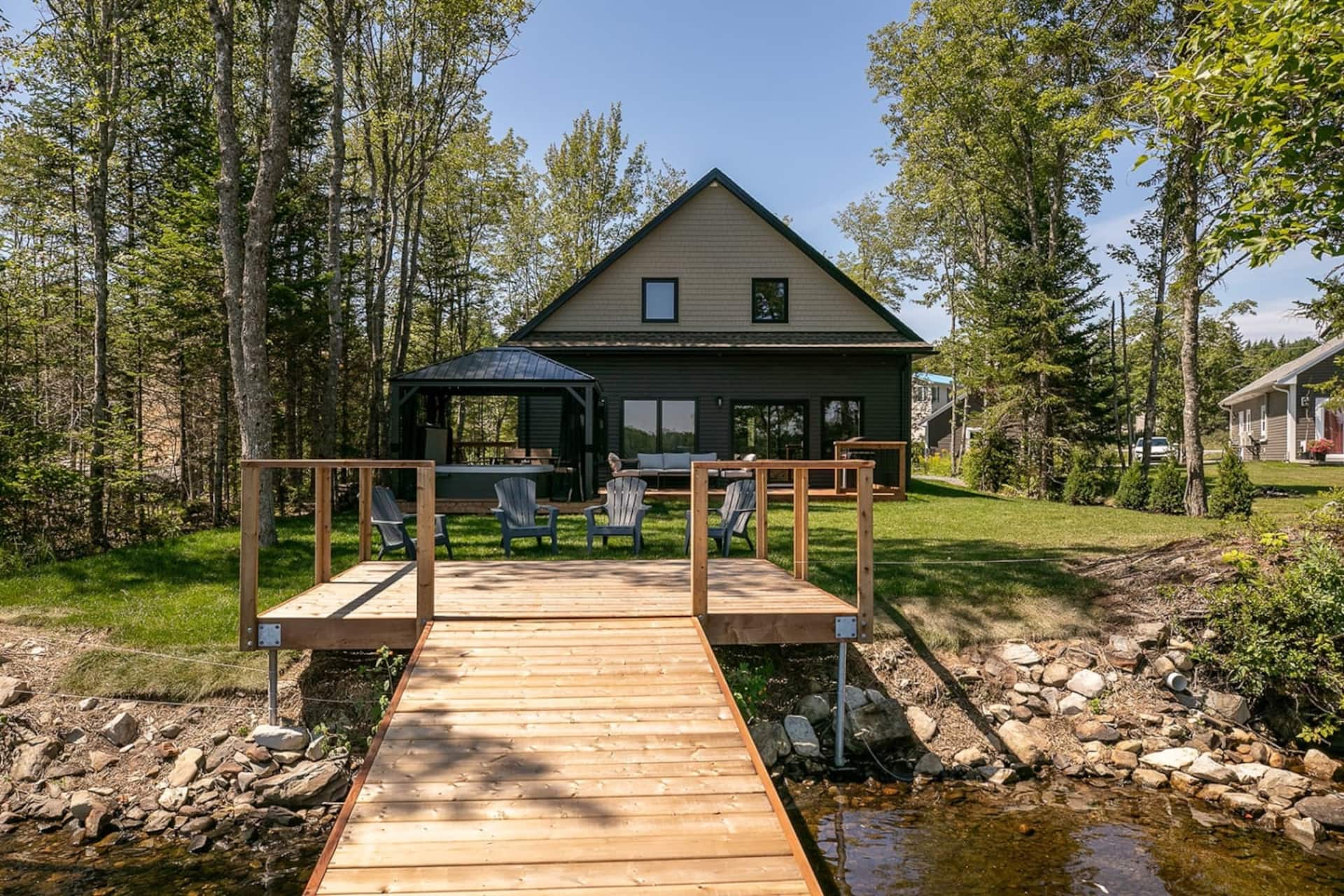 Mount Uniacke Lakefront Cottage — photo 4